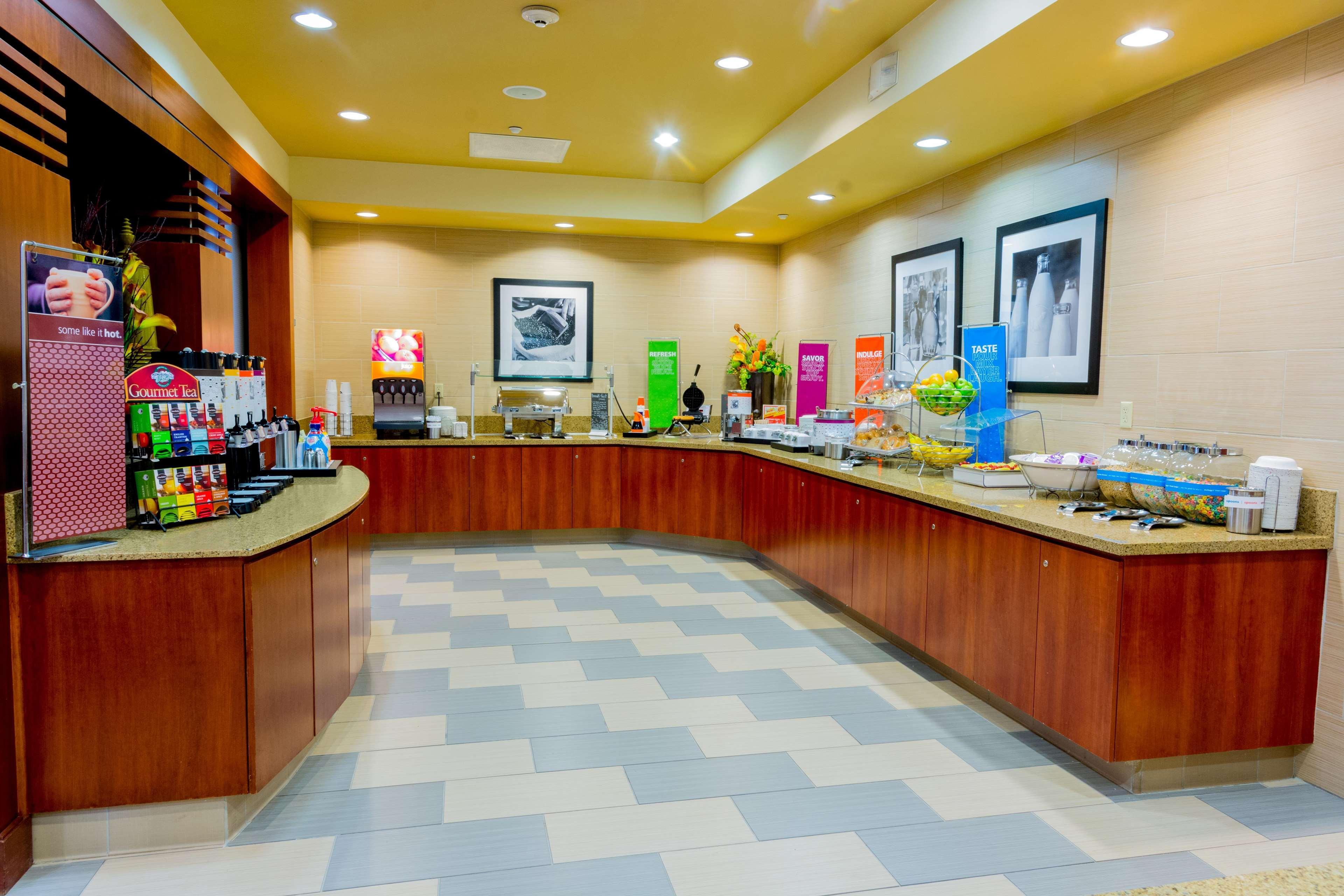 Hampton Inn & Suites Riverside/Corona East Exteriér fotografie