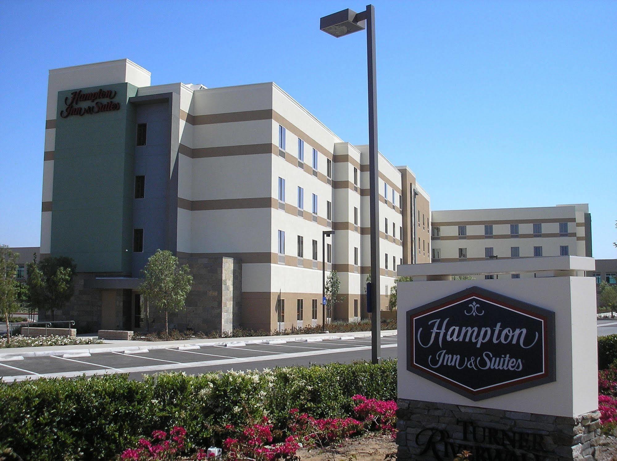 Hampton Inn & Suites Riverside/Corona East Exteriér fotografie